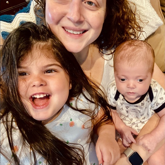 Meet your Posher, Alexandra - Picture 1 of 3